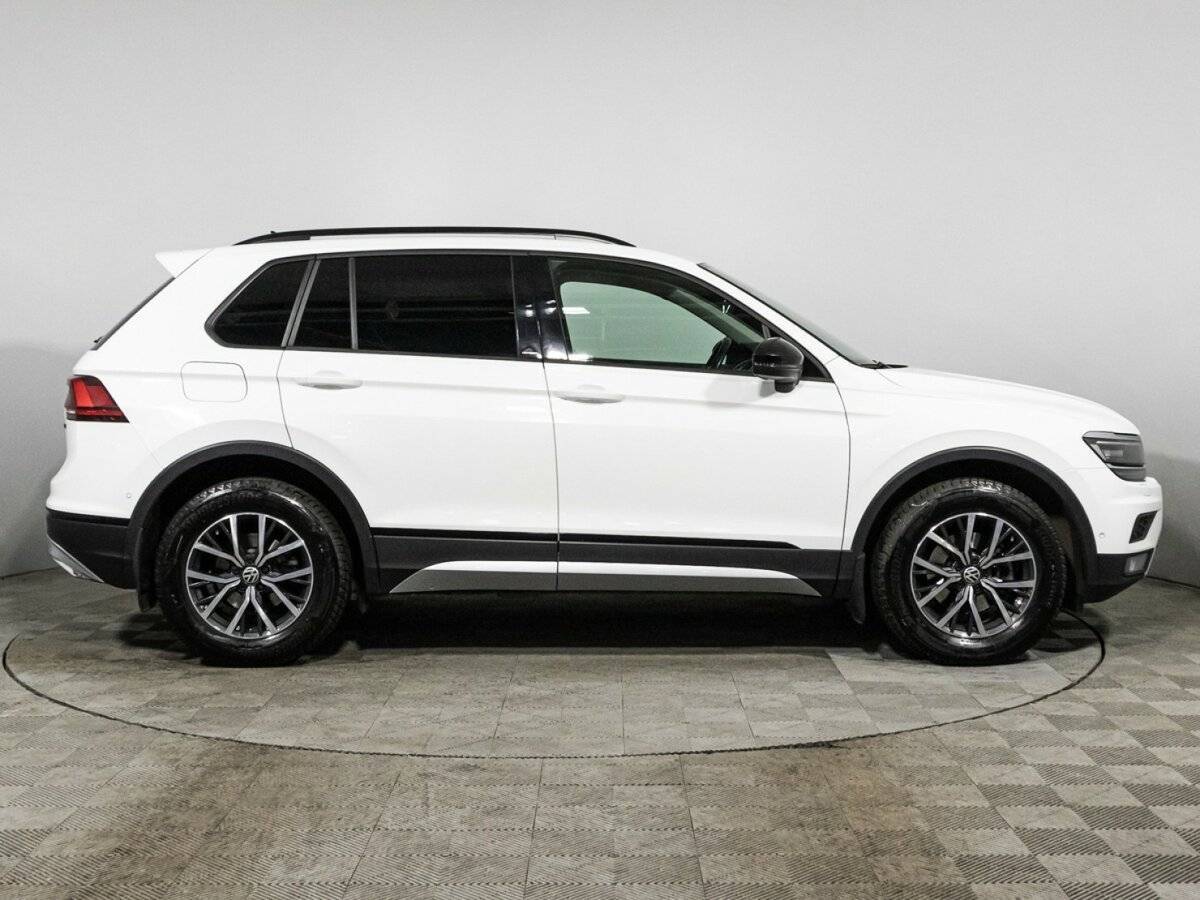 Volkswagen Tiguan, 2019 - фото №4