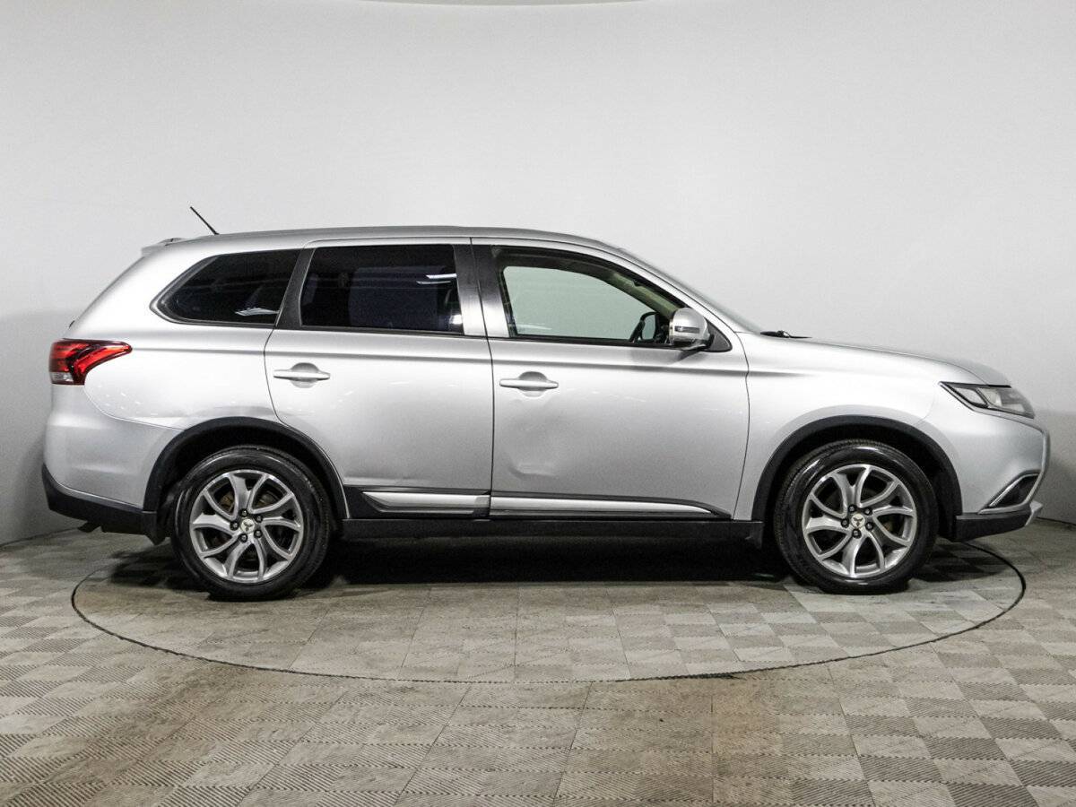 Mitsubishi Outlander, 2016 - фото №4