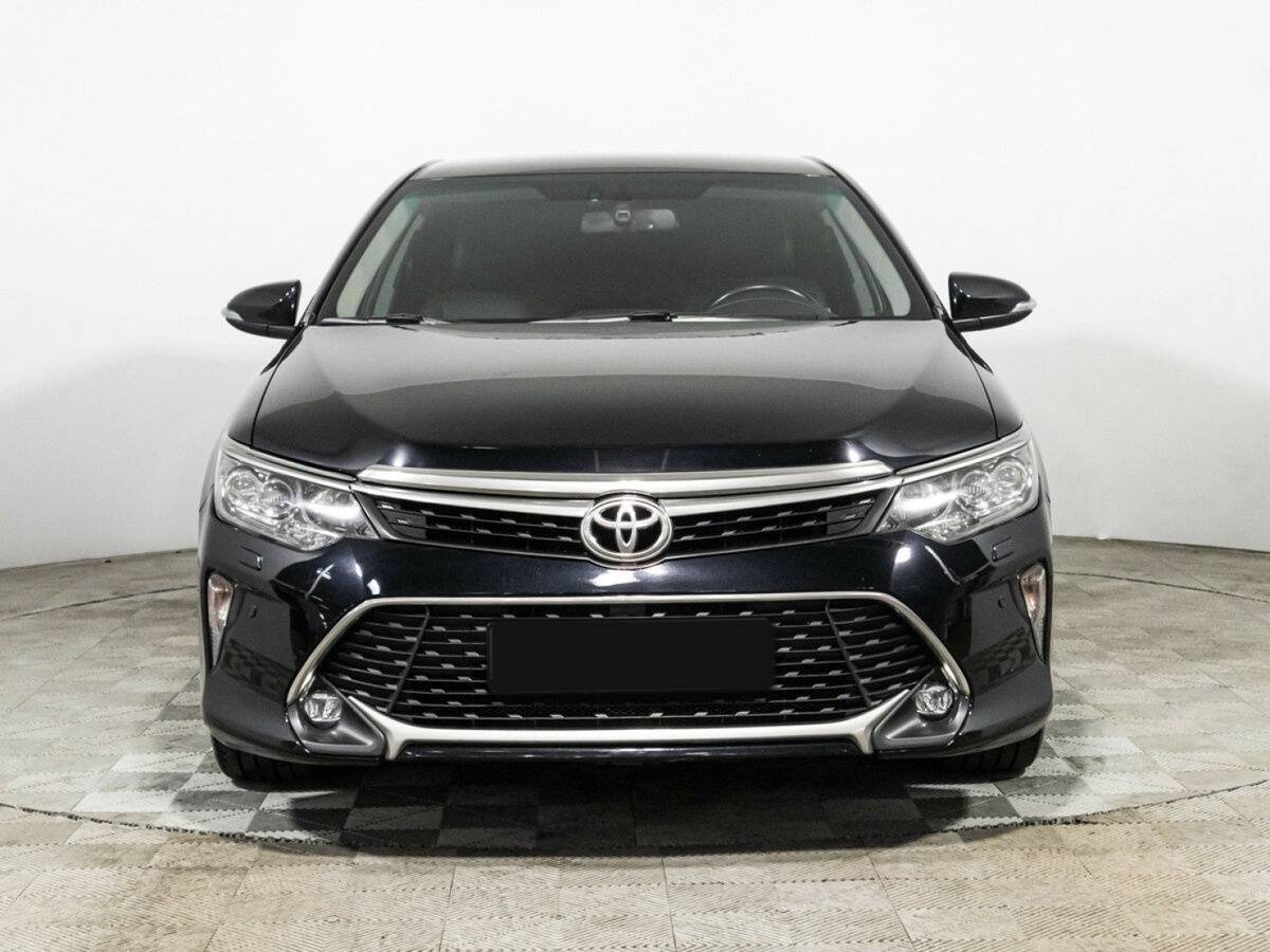 Toyota Camry, 2017 - фото №2