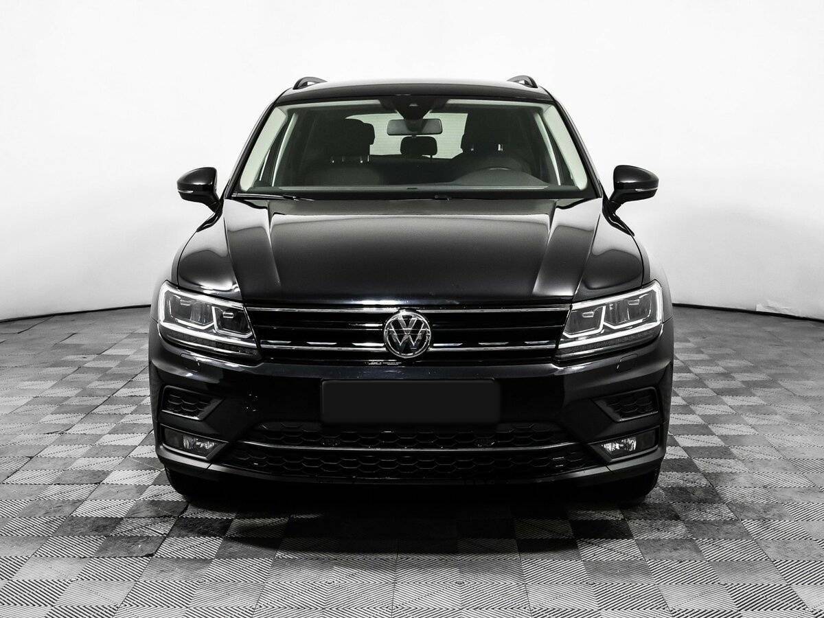 Volkswagen Tiguan, 2020 - фото №2