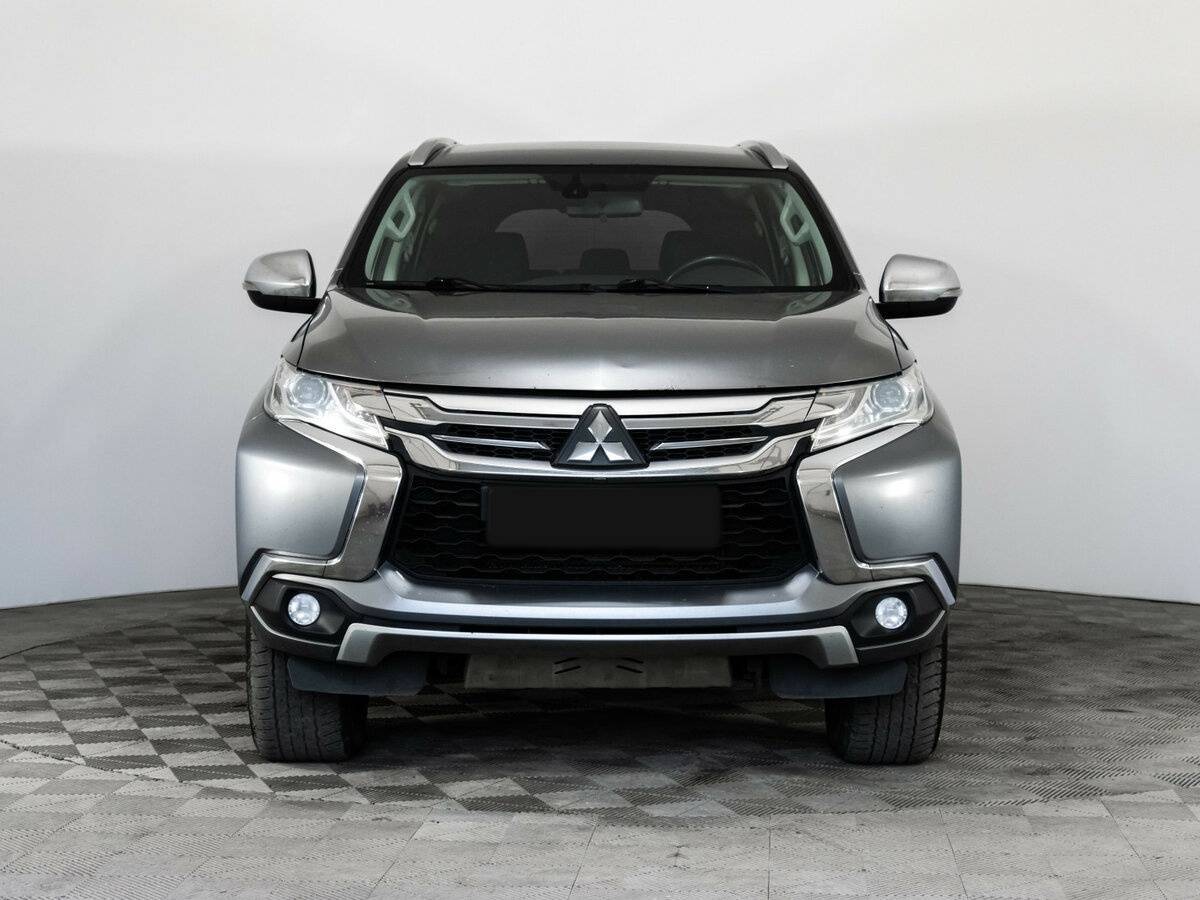 Mitsubishi Pajero Sport, 2017 - фото №2