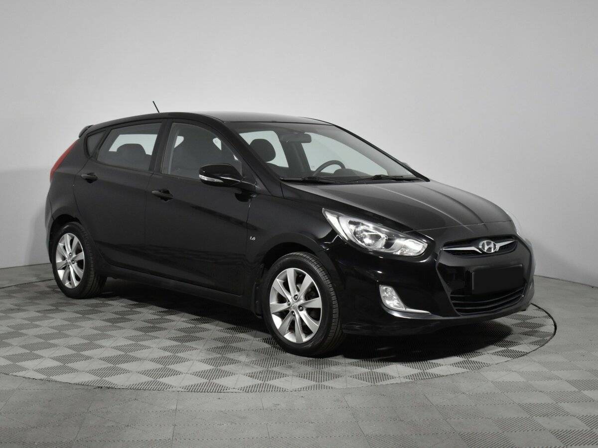 Hyundai Solaris, 2012 - фото №3