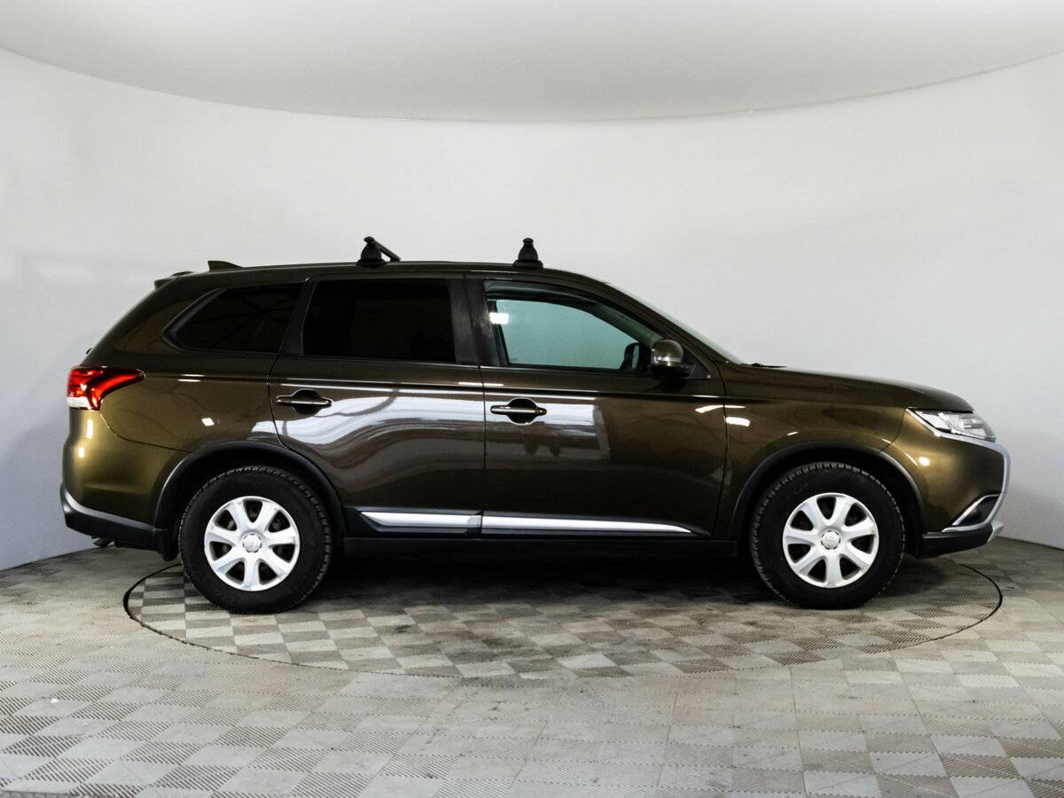 Mitsubishi Outlander, 2018 - фото №4