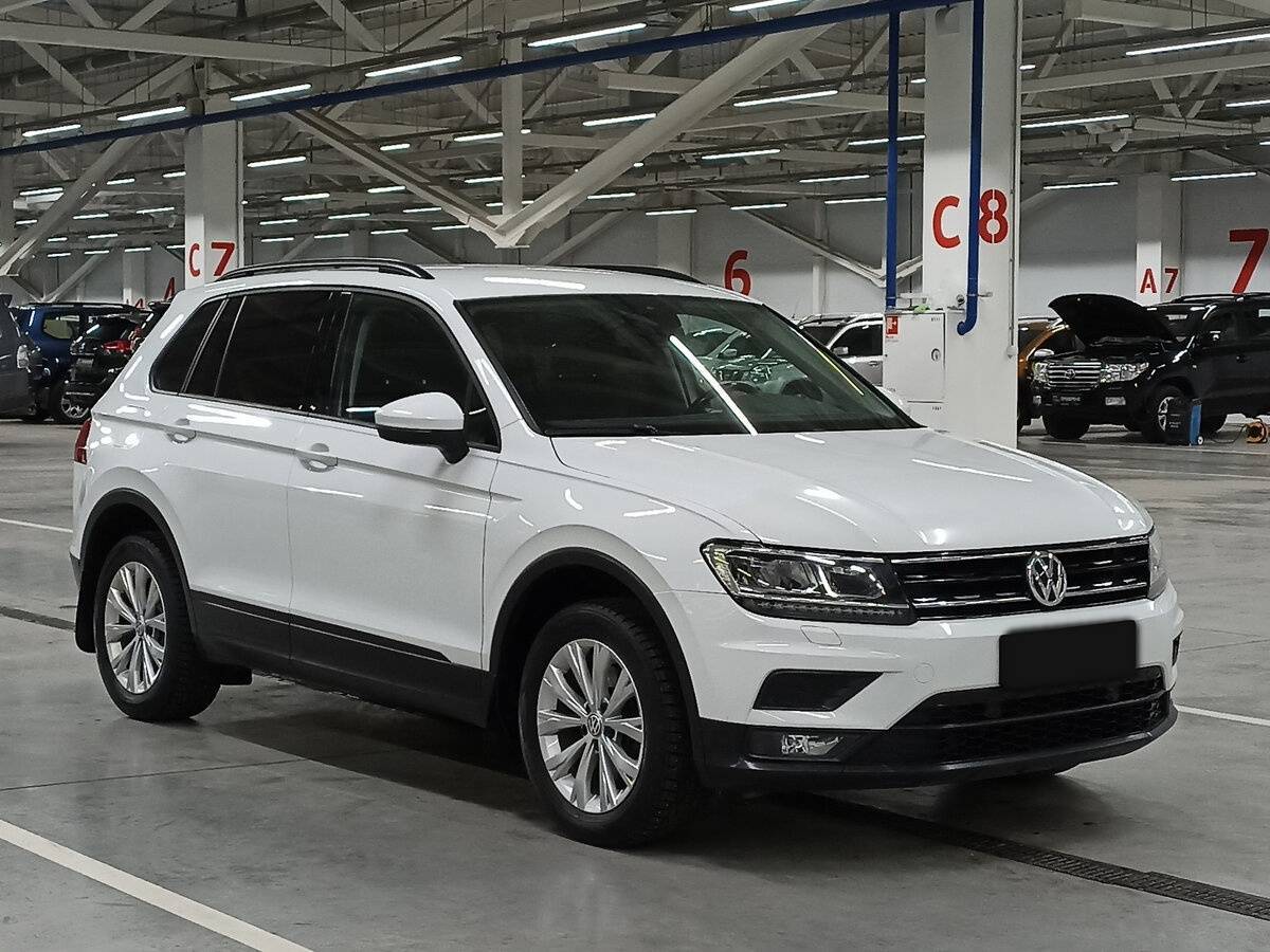 Volkswagen Tiguan, 2019 - фото №3