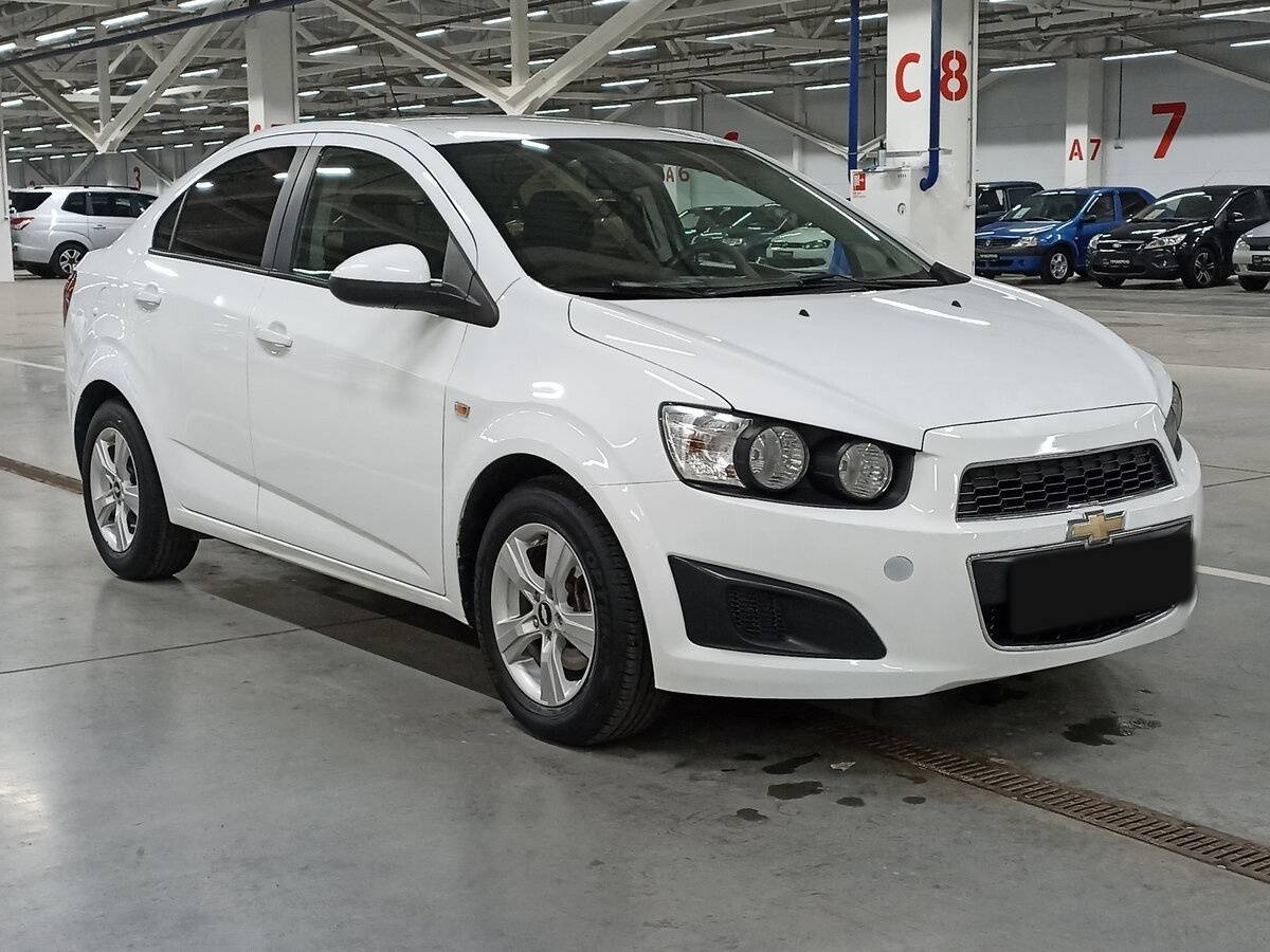 Chevrolet Aveo, 2012 - фото №3