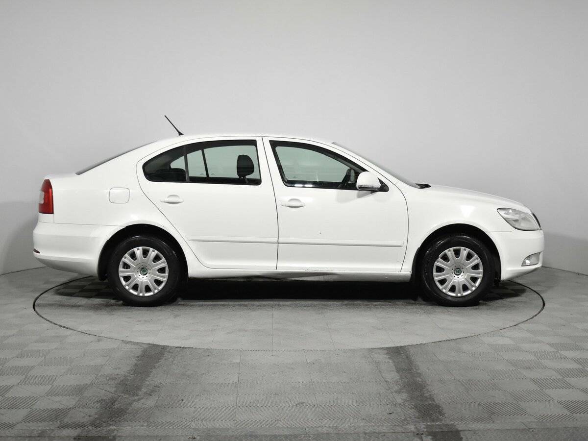 Skoda Octavia, 2013 - фото №4