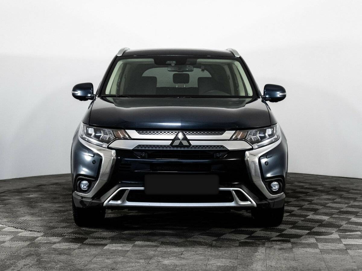 Mitsubishi Outlander, 2020 - фото №2