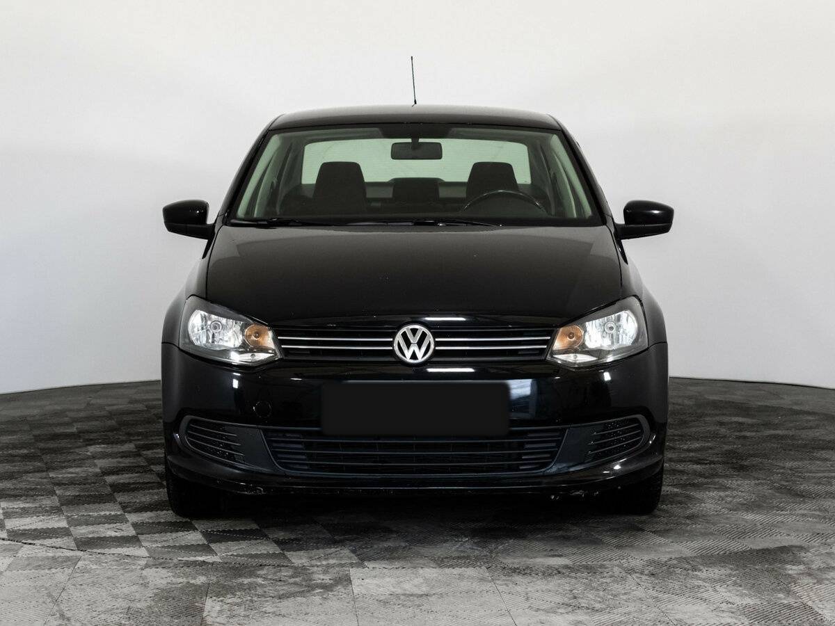 Volkswagen Polo, 2012 - фото №2