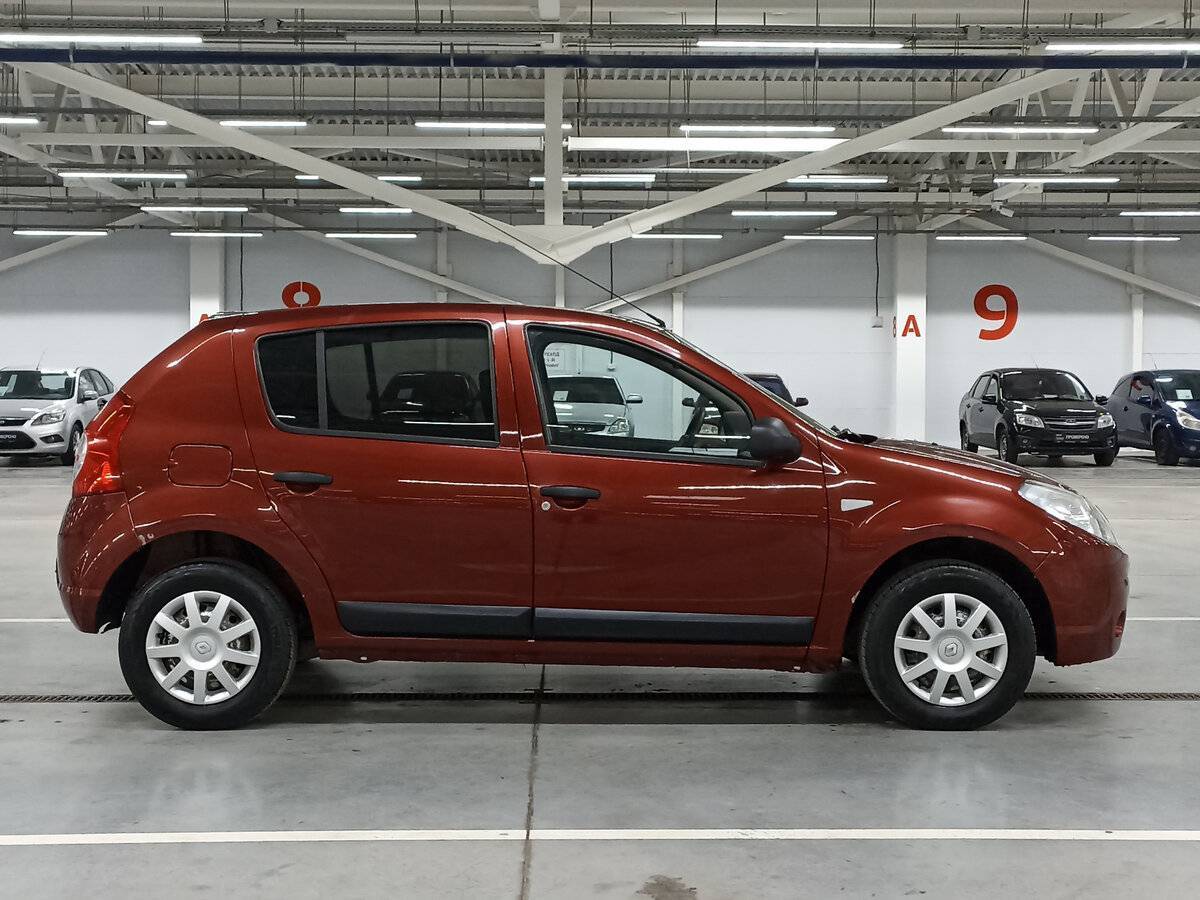 Renault Sandero, 2013 - фото №4