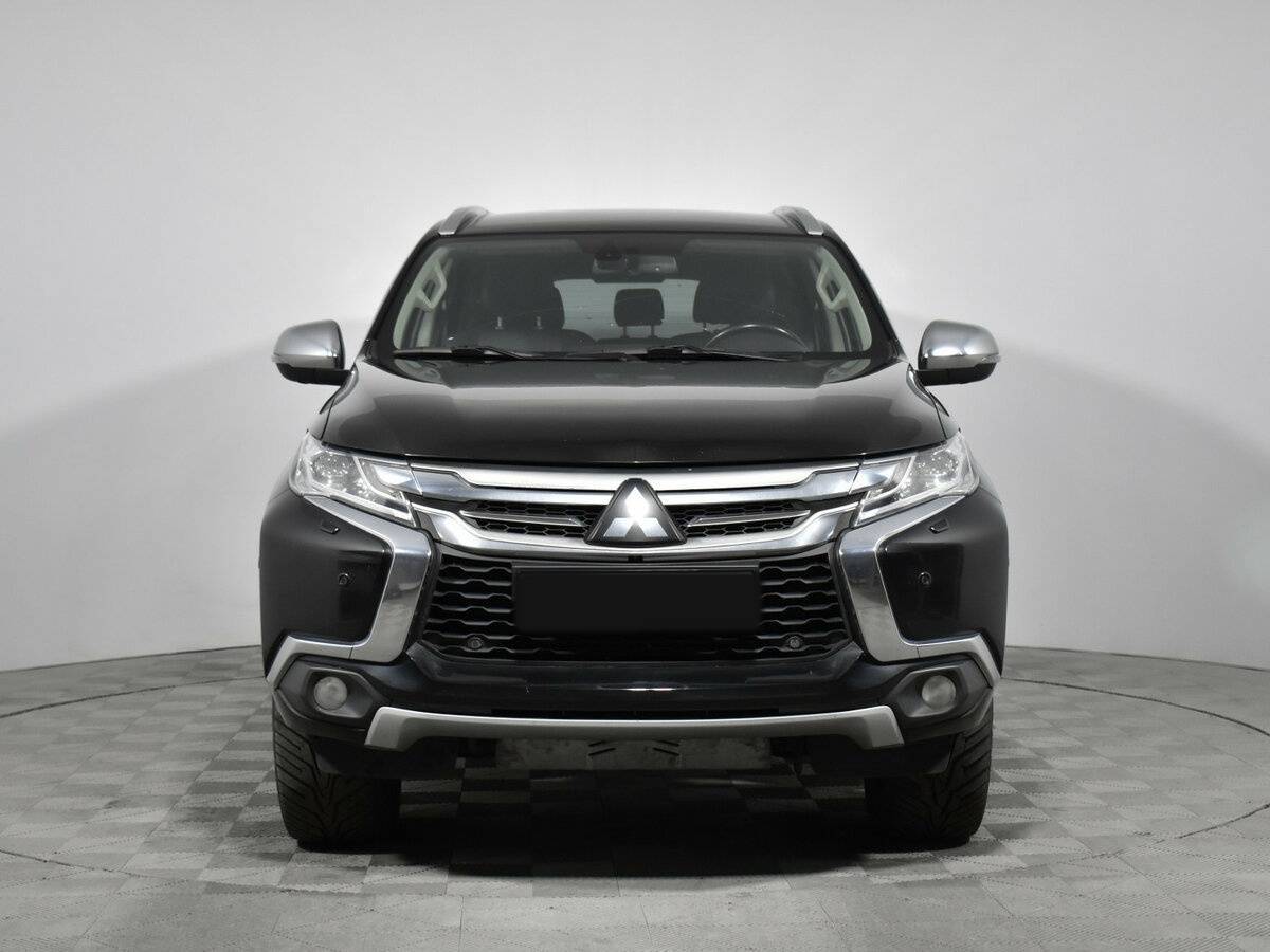 Mitsubishi Pajero Sport, 2017 - фото №2
