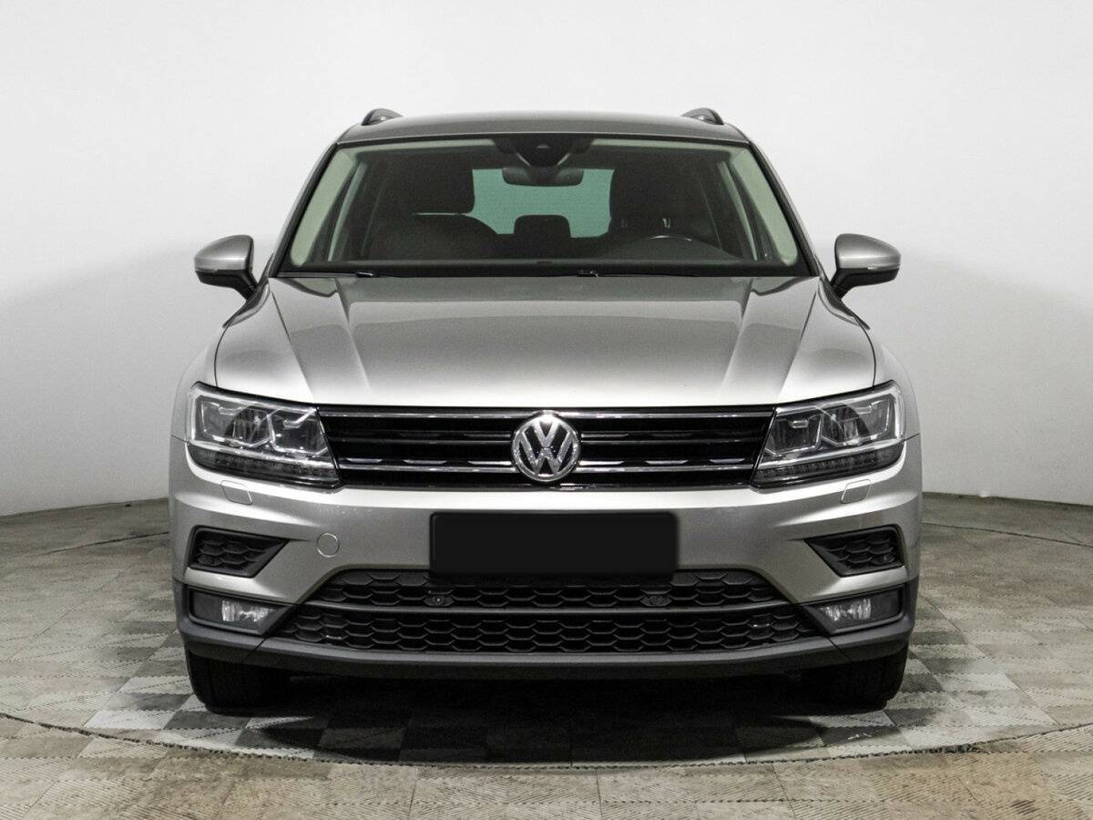 Volkswagen Tiguan, 2019 - фото №2