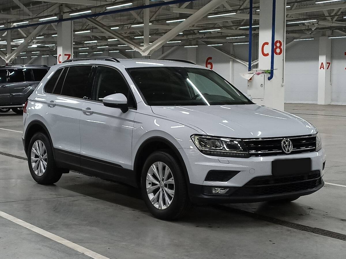 Volkswagen Tiguan, 2019 - фото №3