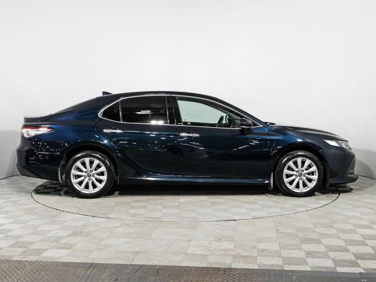 Toyota Camry, 2019 - фото №4