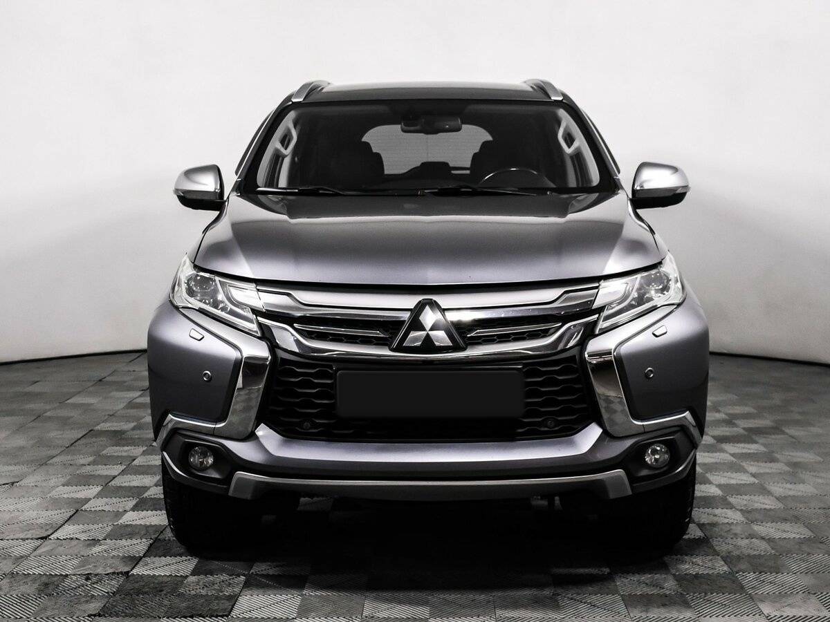 Mitsubishi Pajero Sport, 2017 - фото №2