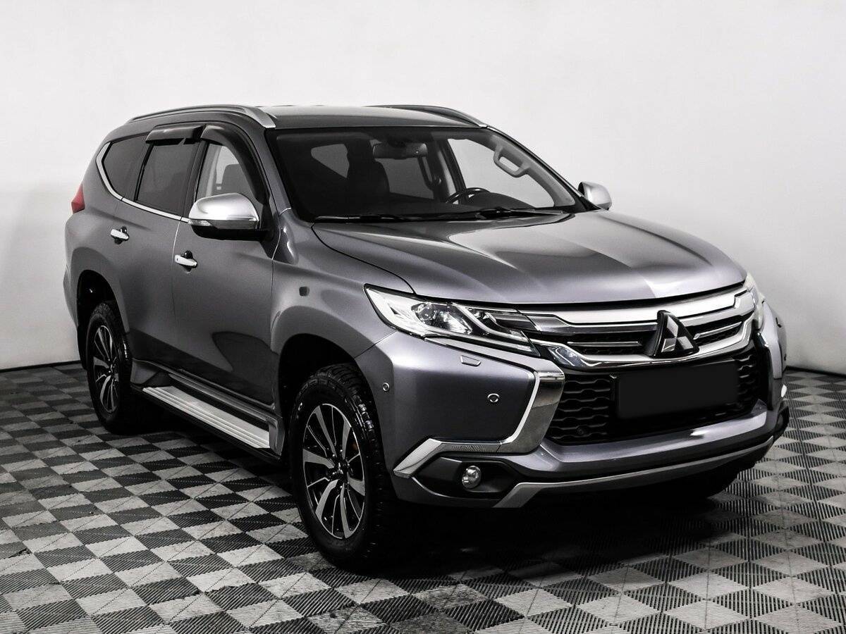 Mitsubishi Pajero Sport, 2017 - фото №3