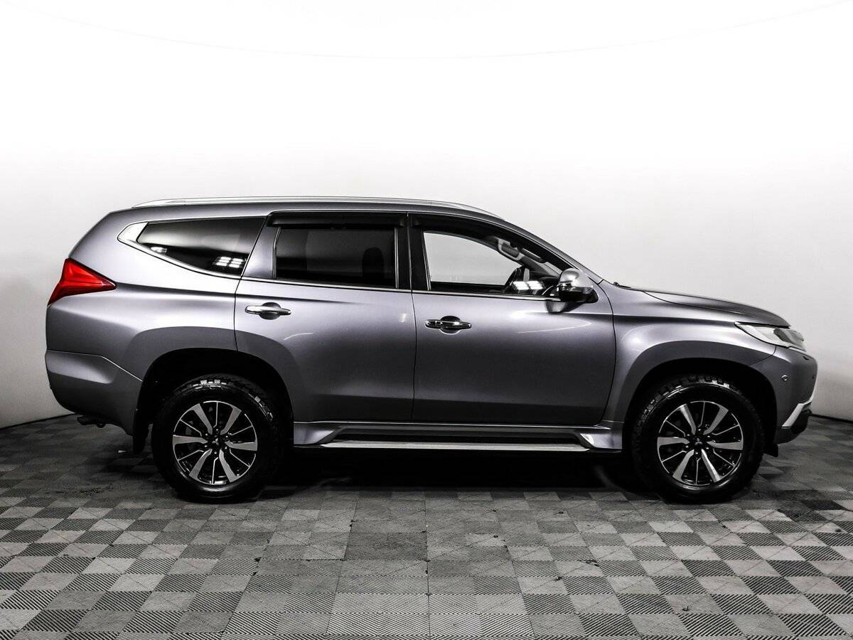 Mitsubishi Pajero Sport, 2017 - фото №4