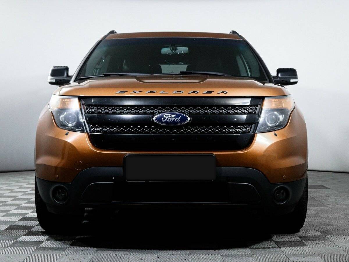 Ford Explorer Sport, 2013 - фото №2