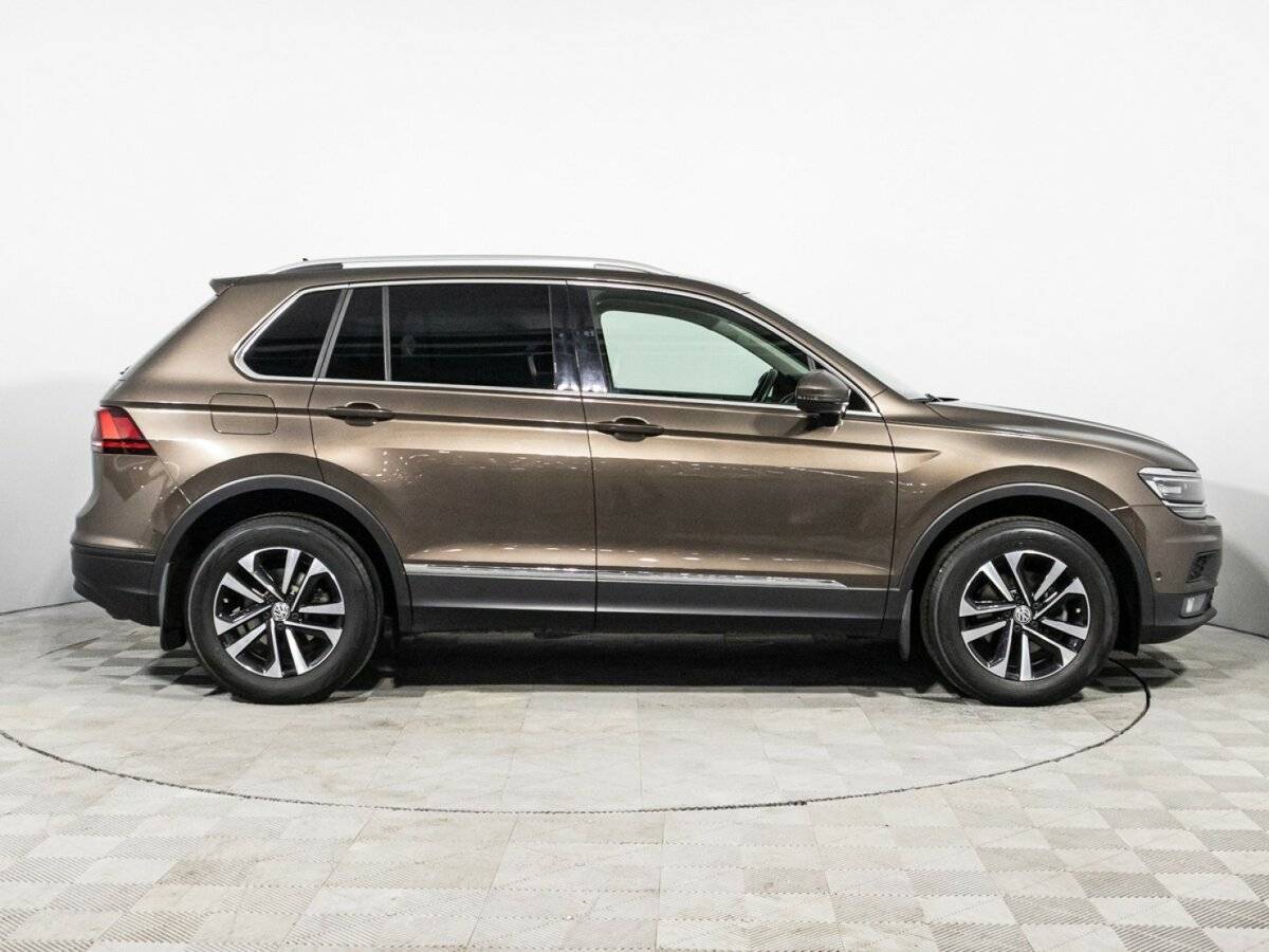 Volkswagen Tiguan, 2019 - фото №4