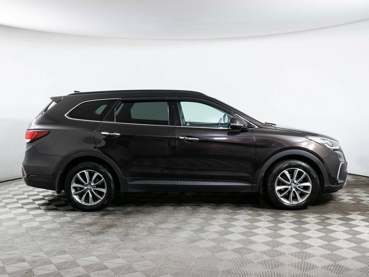 Hyundai Santa Fe Grand, 2017 - фото №4