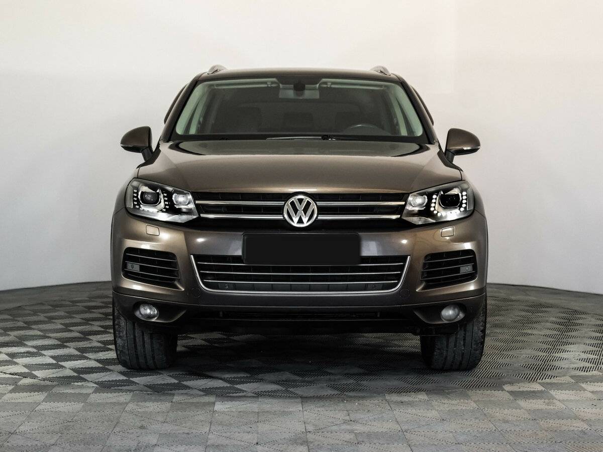 Volkswagen Touareg II, 2012 - фото №2