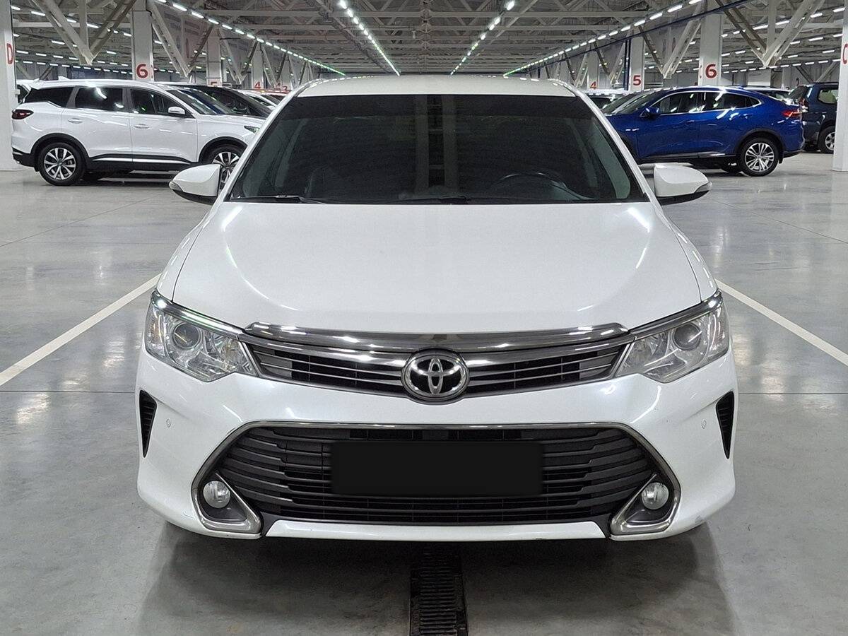 Toyota Camry VII (XV50) Рестайлинг, 2015 - фото №2