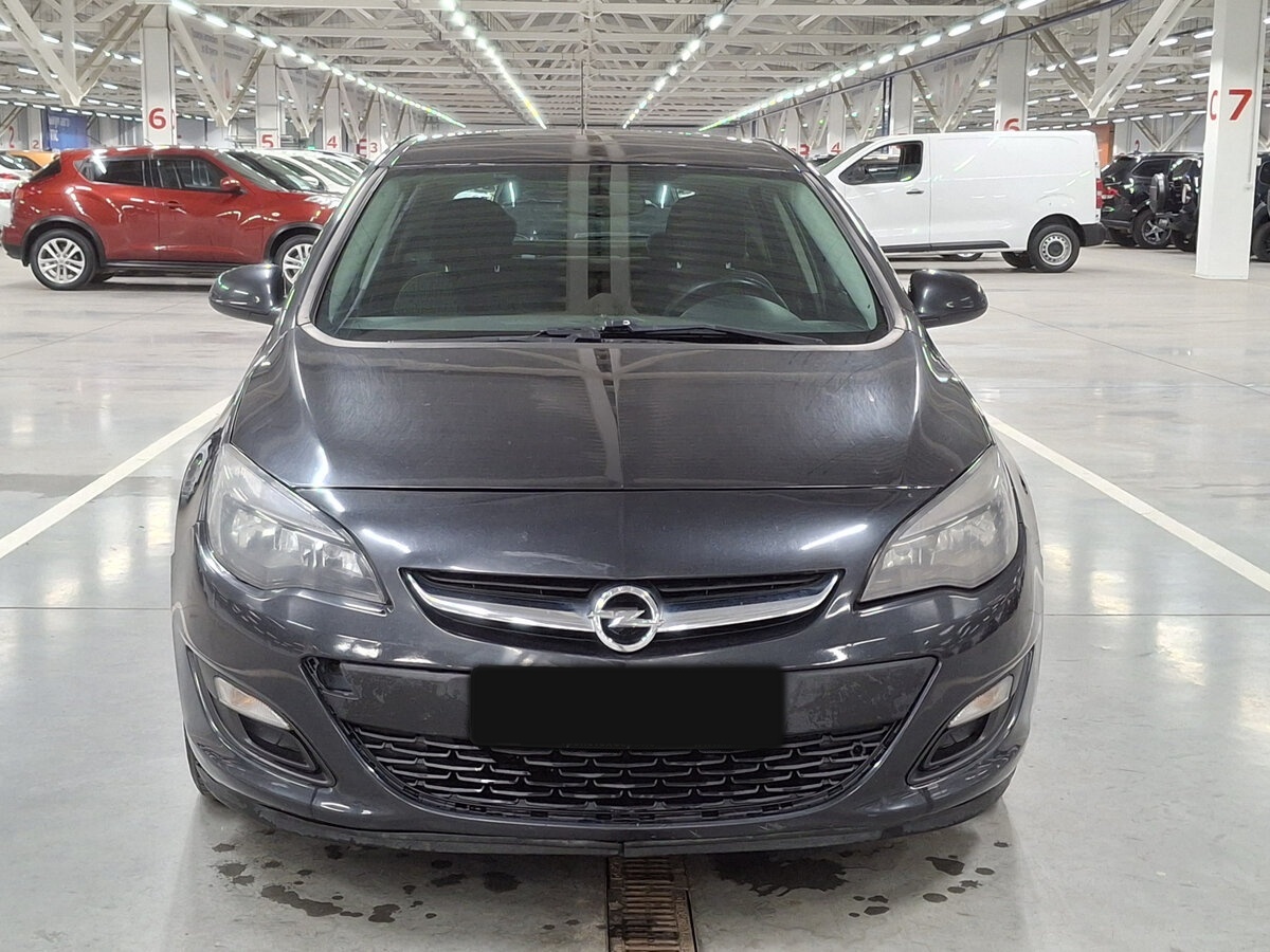 Opel Astra J Рестайлинг, 2013 - фото №2