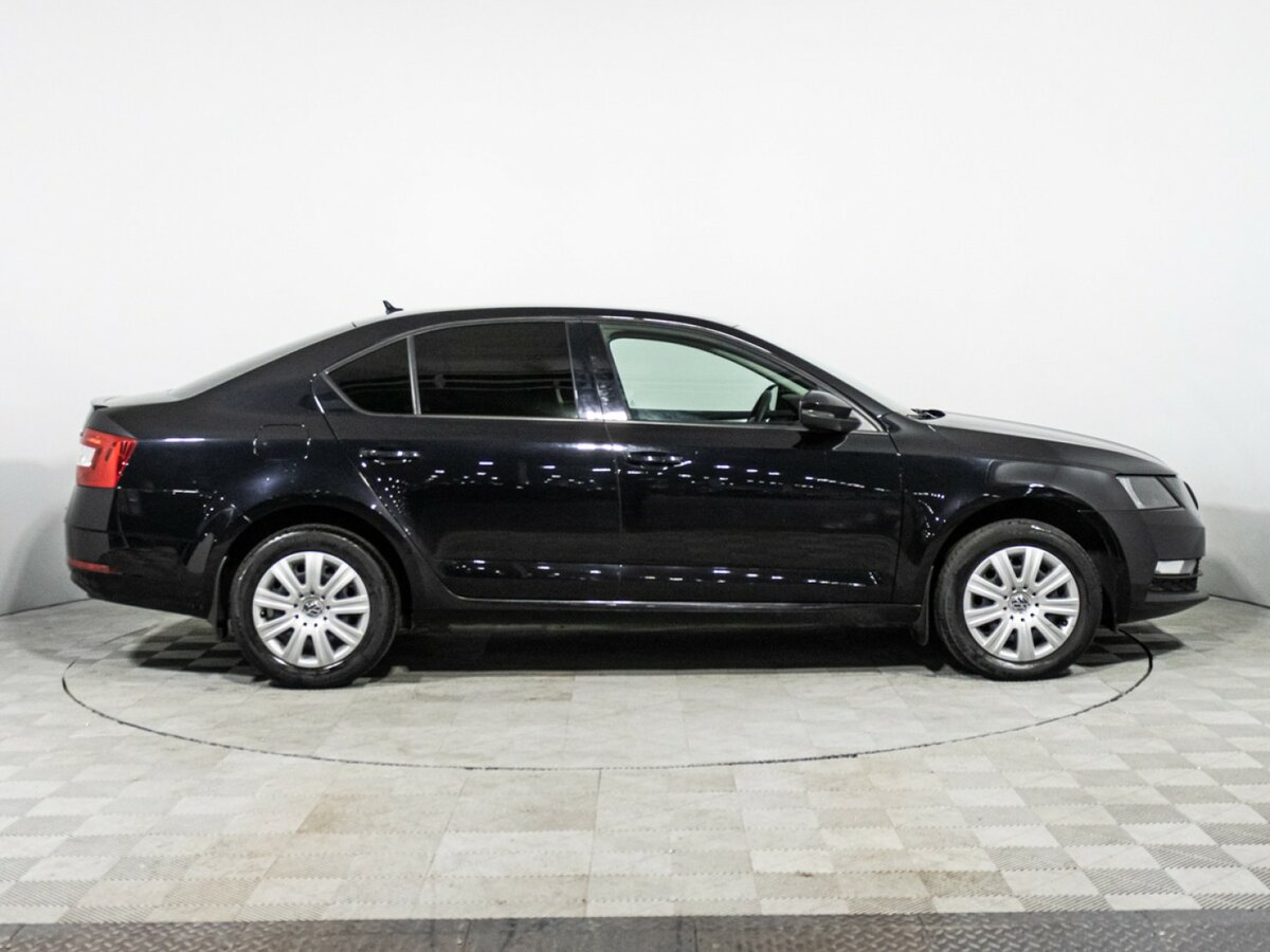 Skoda Octavia III (A7) Рестайлинг, 2018 - фото №4