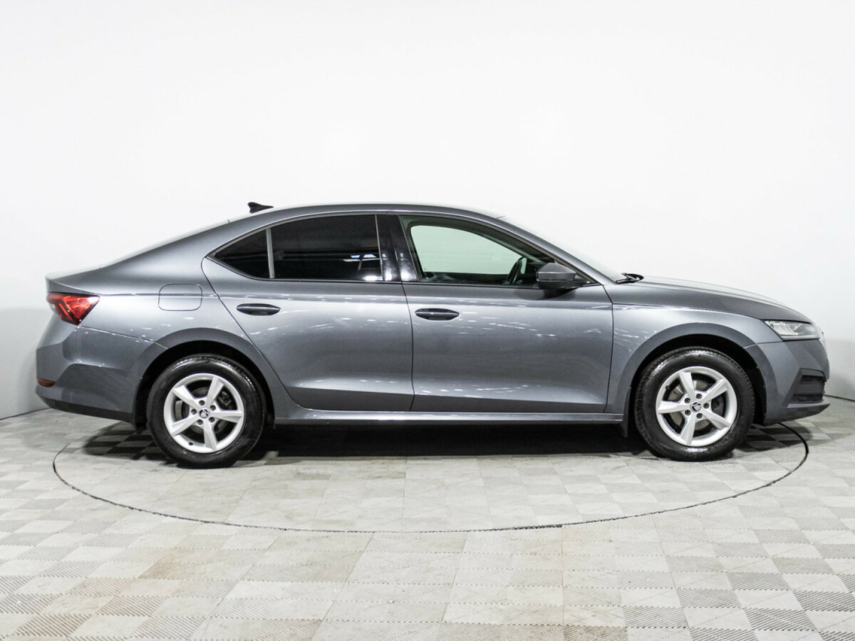 Skoda Octavia IV (A8), 2021 - фото №4