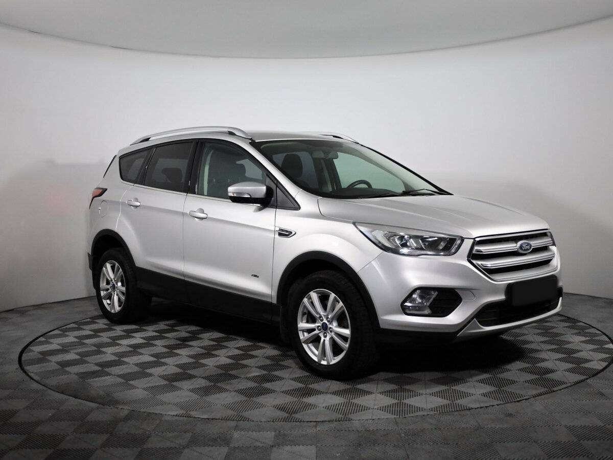 Ford Kuga II Рестайлинг, 2018 - фото №3