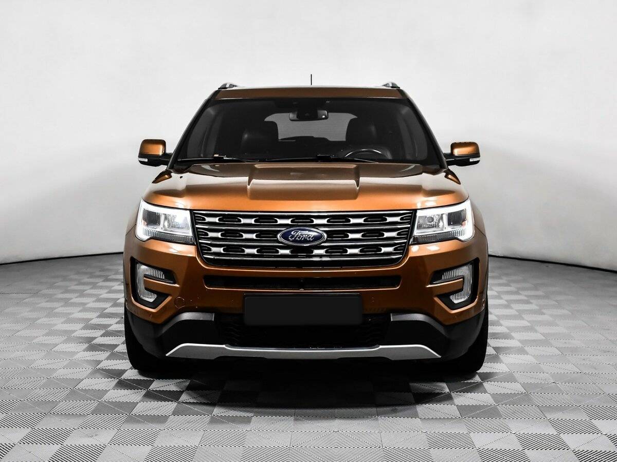 Ford Explorer V Рестайлинг, 2018 - фото №2