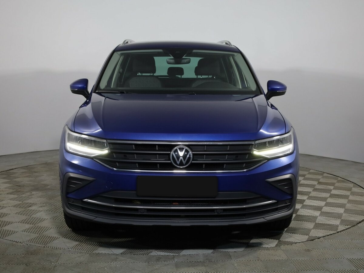 Volkswagen Tiguan II Рестайлинг, 2021 - фото №2