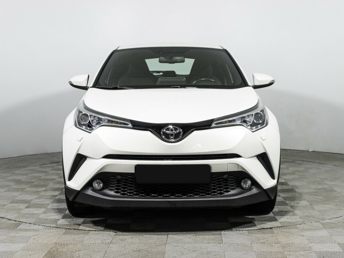 Toyota C-HR I, 2018 - фото №2
