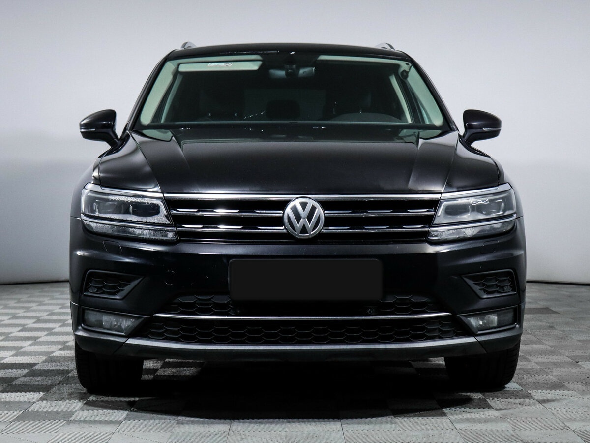 Volkswagen Tiguan II, 2018 - фото №2