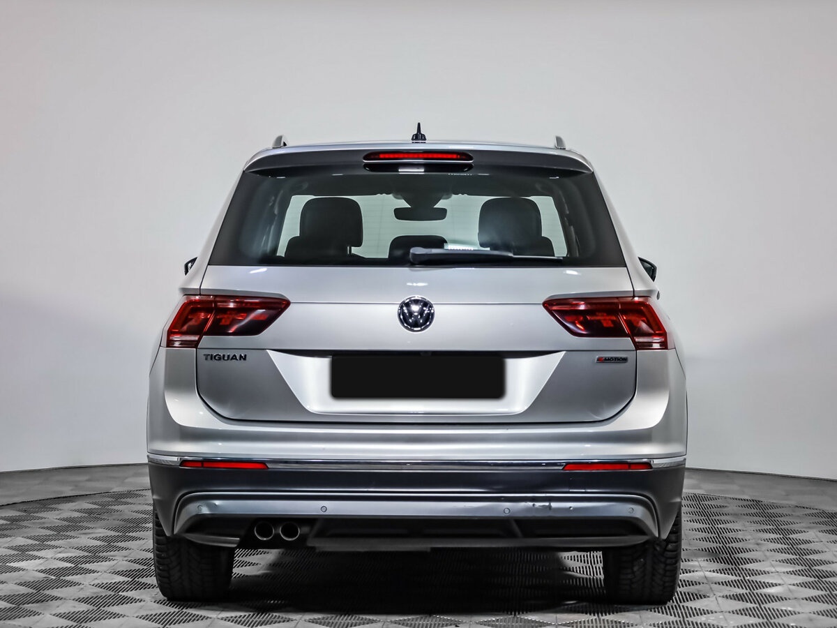 Volkswagen Tiguan II, 2019 - фото №4