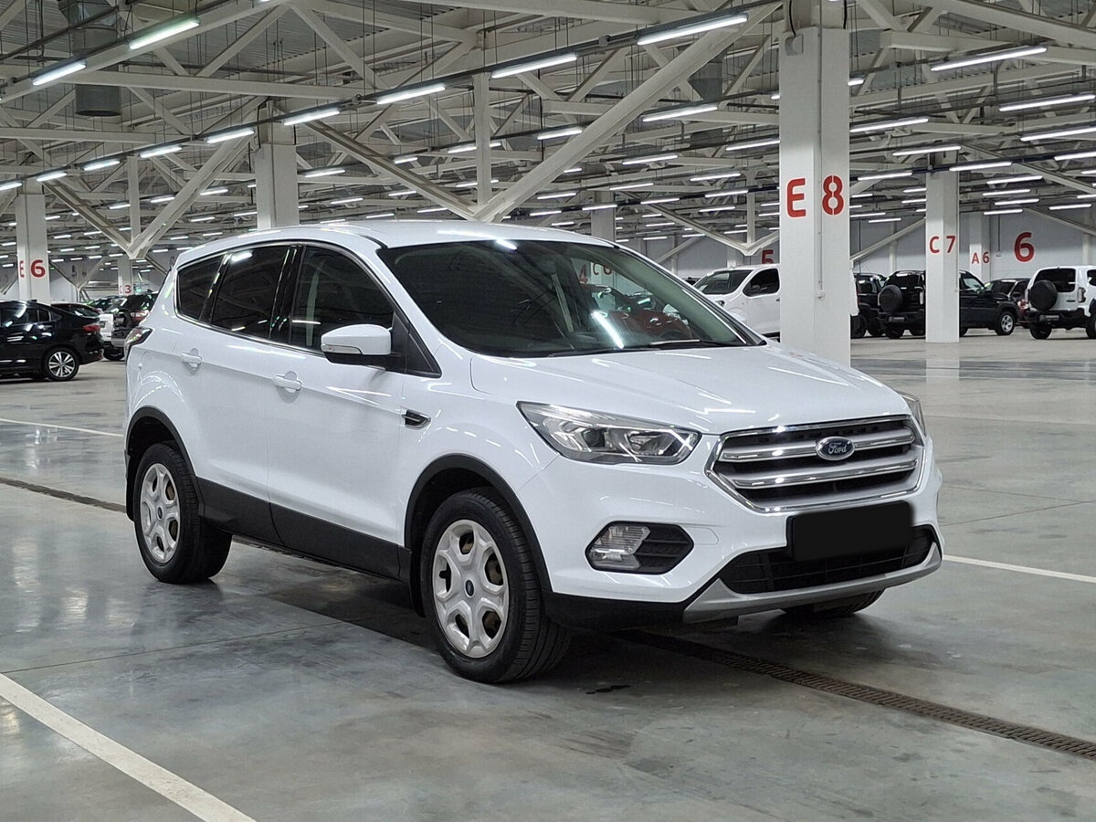 Ford Kuga II Рестайлинг, 2018 - фото №3