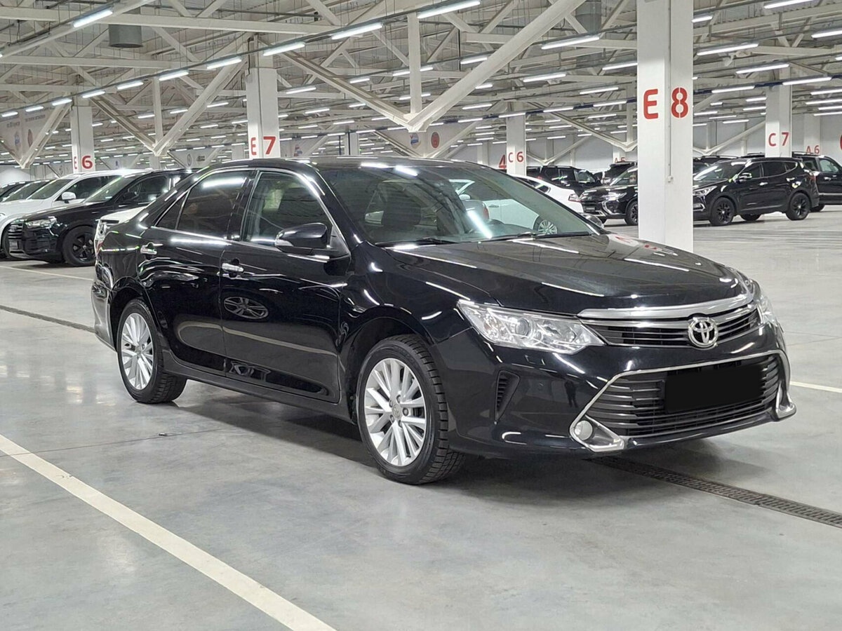 Toyota Camry VII (XV50) Рестайлинг, 2015 - фото №3