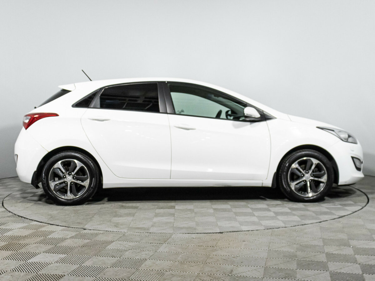 Hyundai i30 II Рестайлинг, 2015 - фото №4