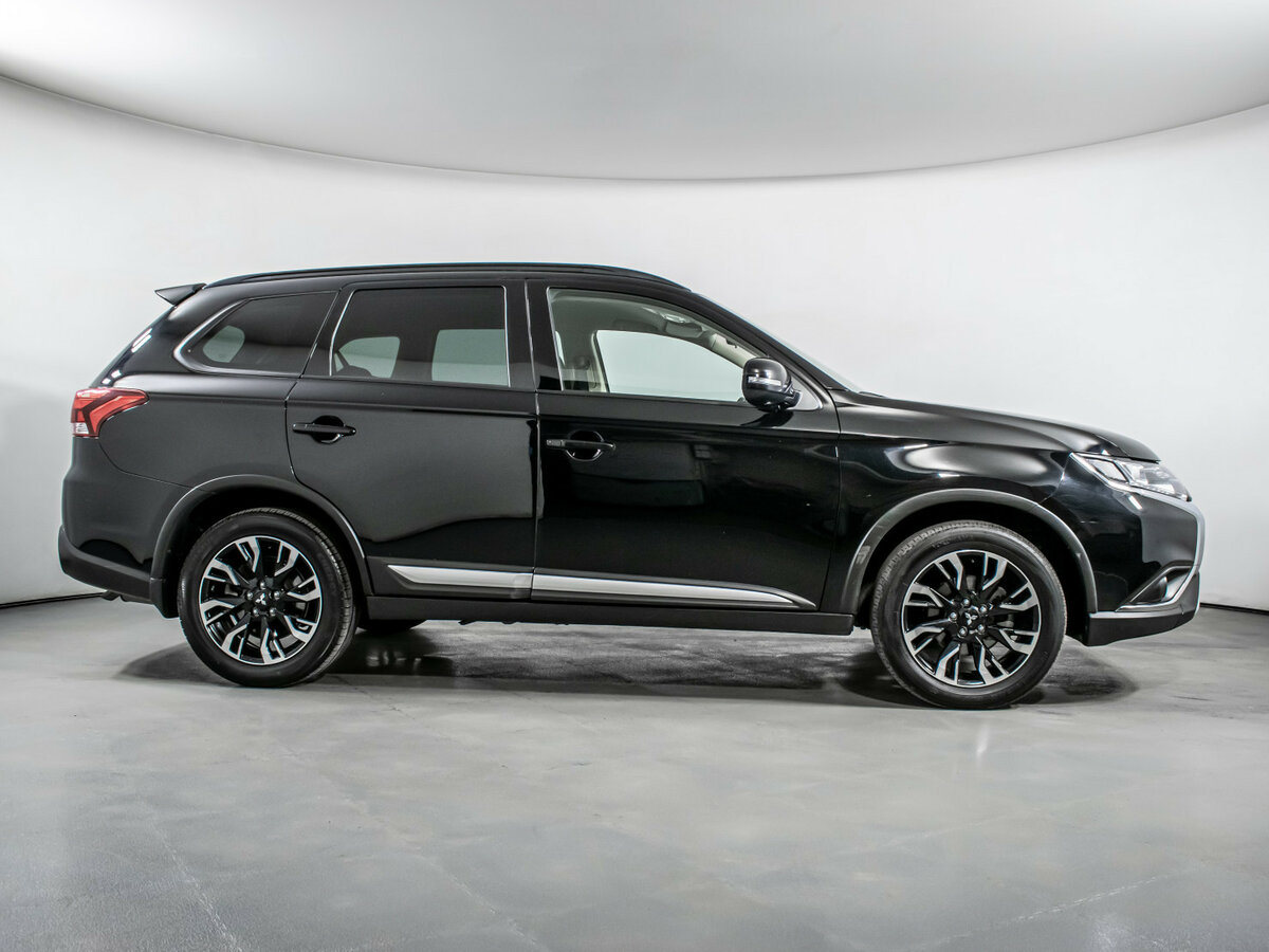 Mitsubishi Outlander III Рестайлинг 3, 2022 - фото №4