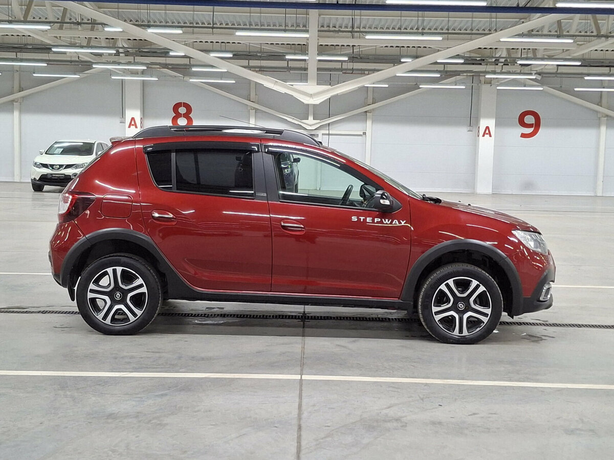 Renault Sandero Stepway II Рестайлинг, 2018 - фото №4