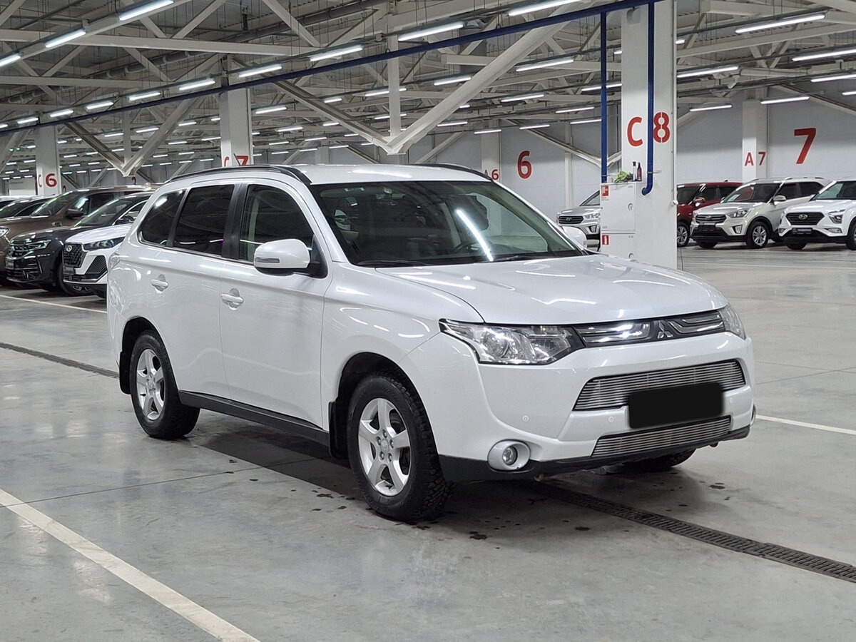 Mitsubishi Outlander III, 2013 - фото №3
