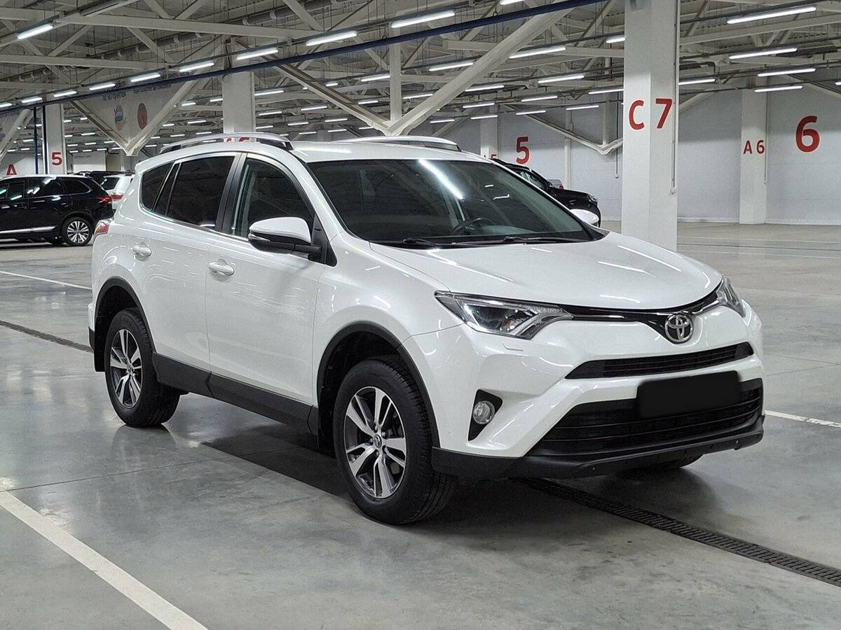 Toyota RAV4 IV (XA40) Рестайлинг, 2016 - фото №3