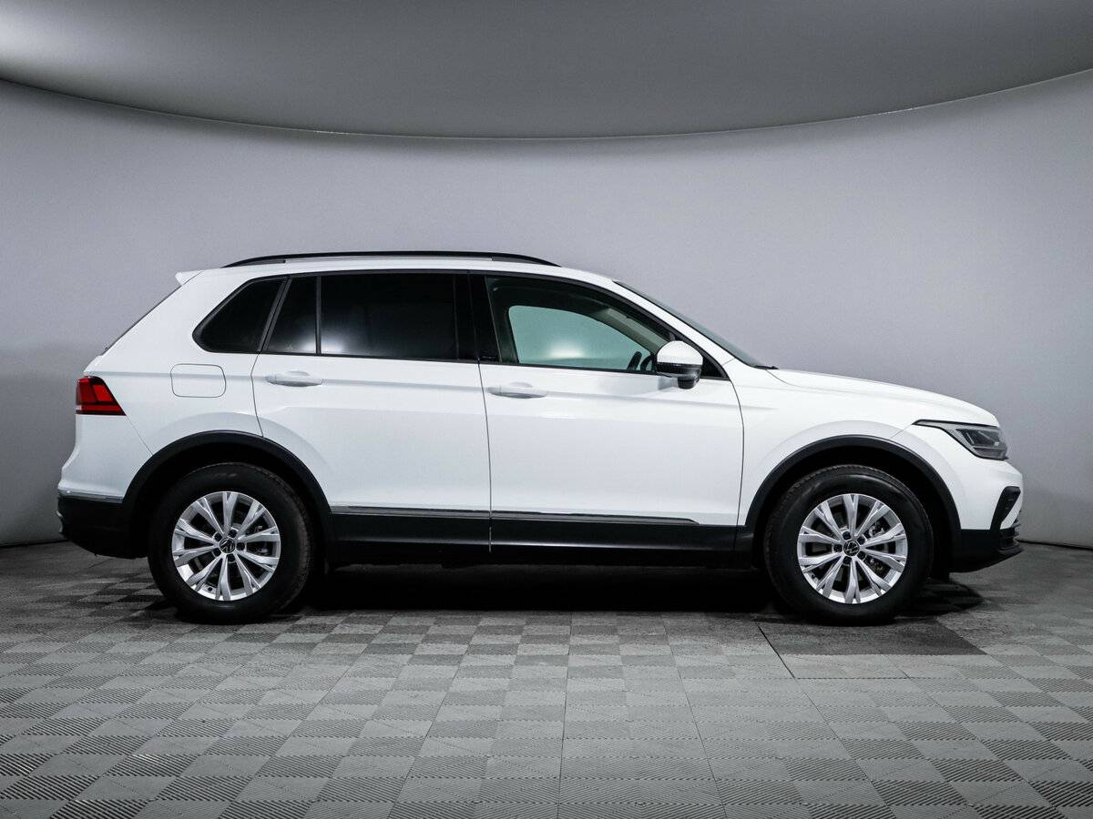 Volkswagen Tiguan II Рестайлинг, 2021 - фото №4