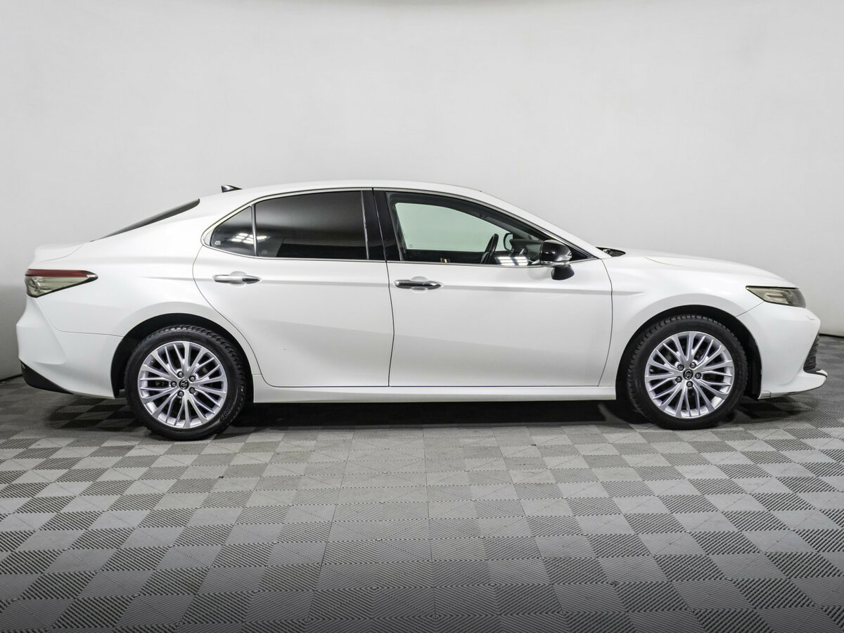 Toyota Camry VIII (XV70), 2019 - фото №4