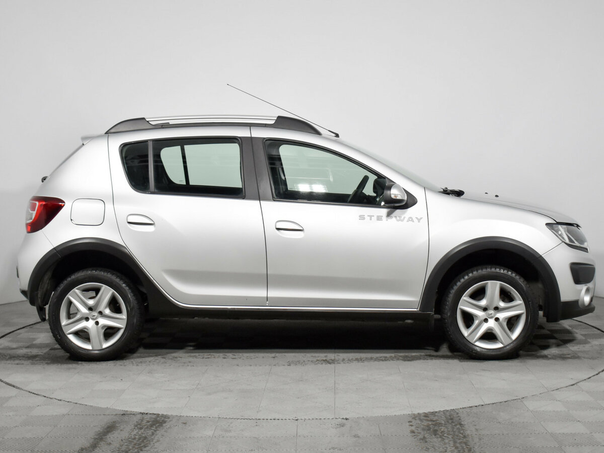 Renault Sandero Stepway II, 2016 - фото №4