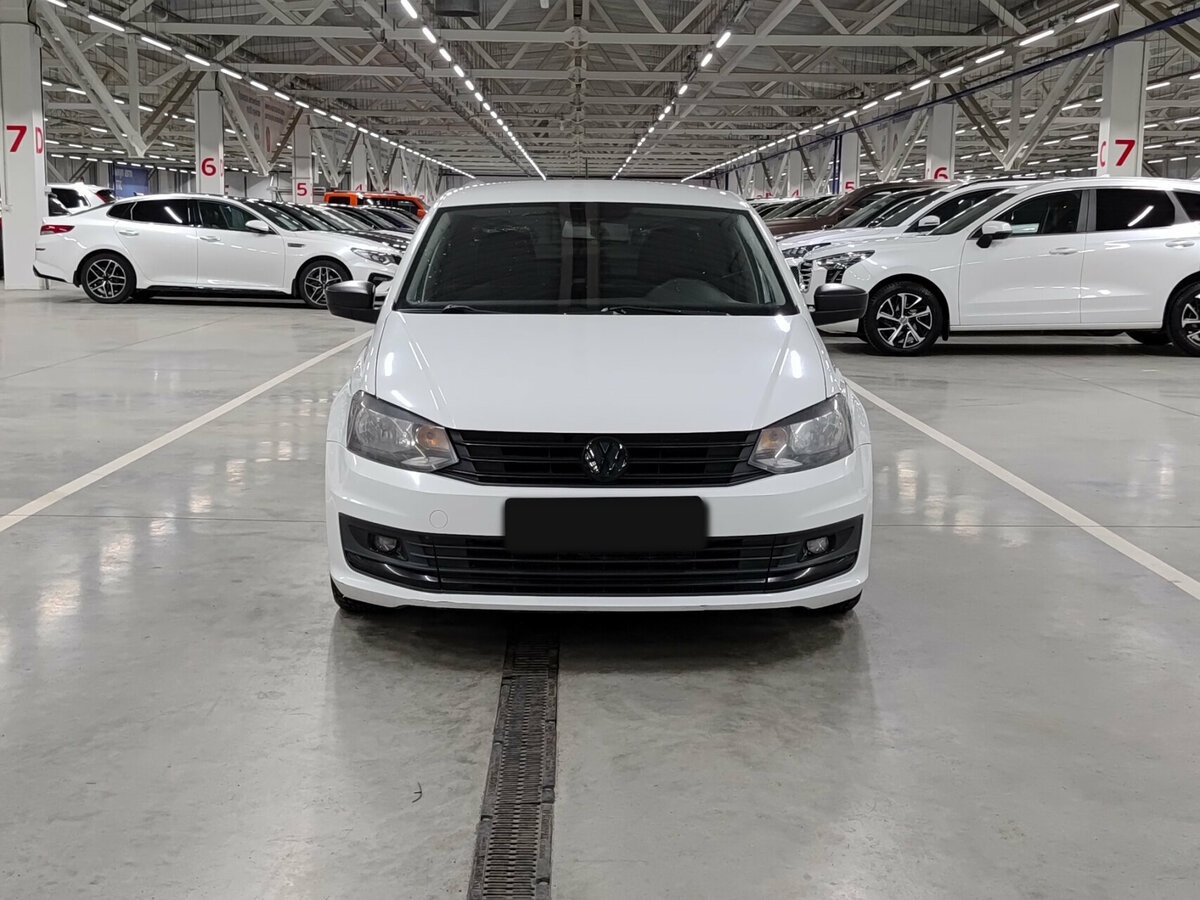 Volkswagen Polo V Рестайлинг, 2017 - фото №2