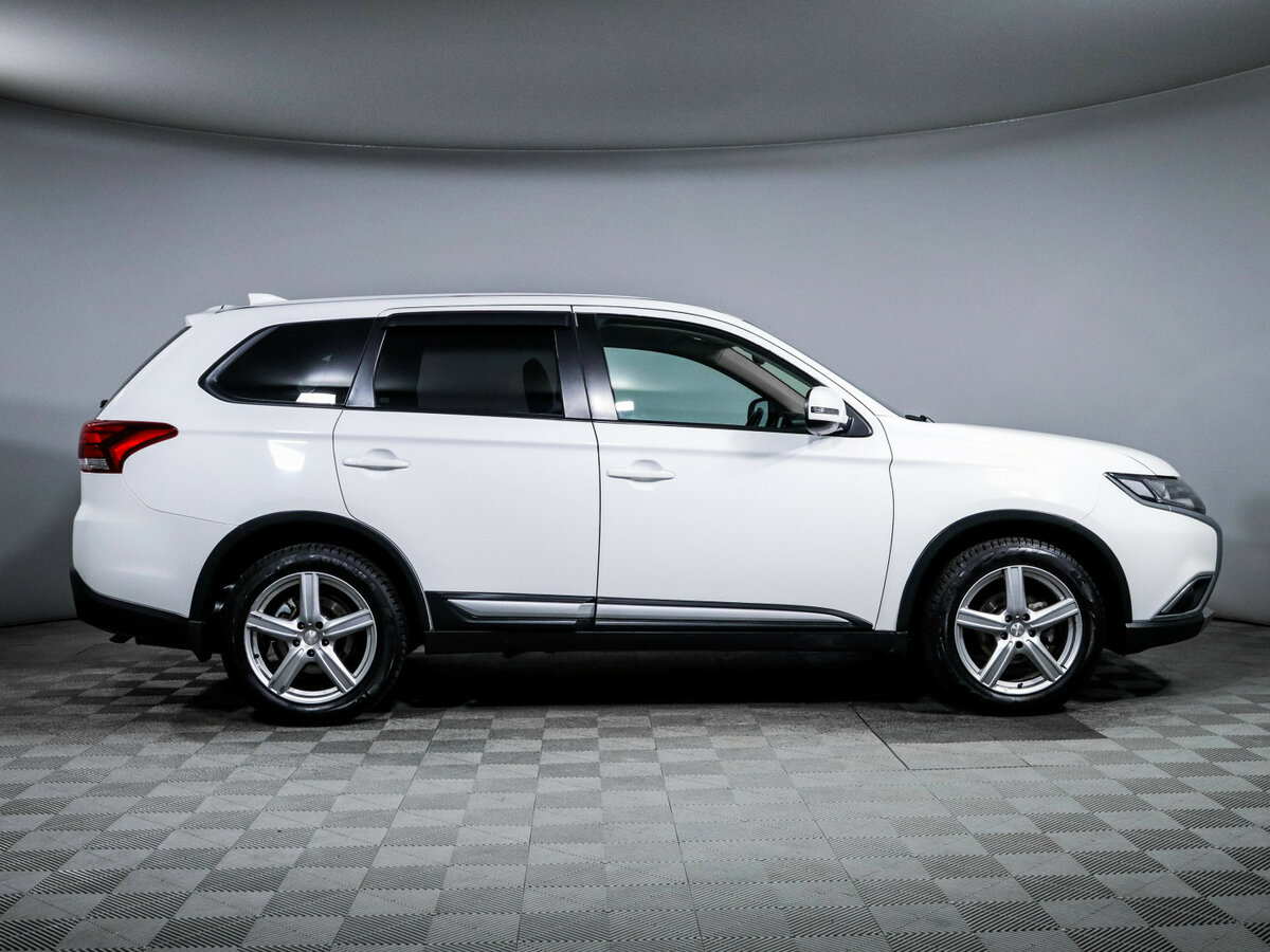 Mitsubishi Outlander III Рестайлинг 2, 2018 - фото №4