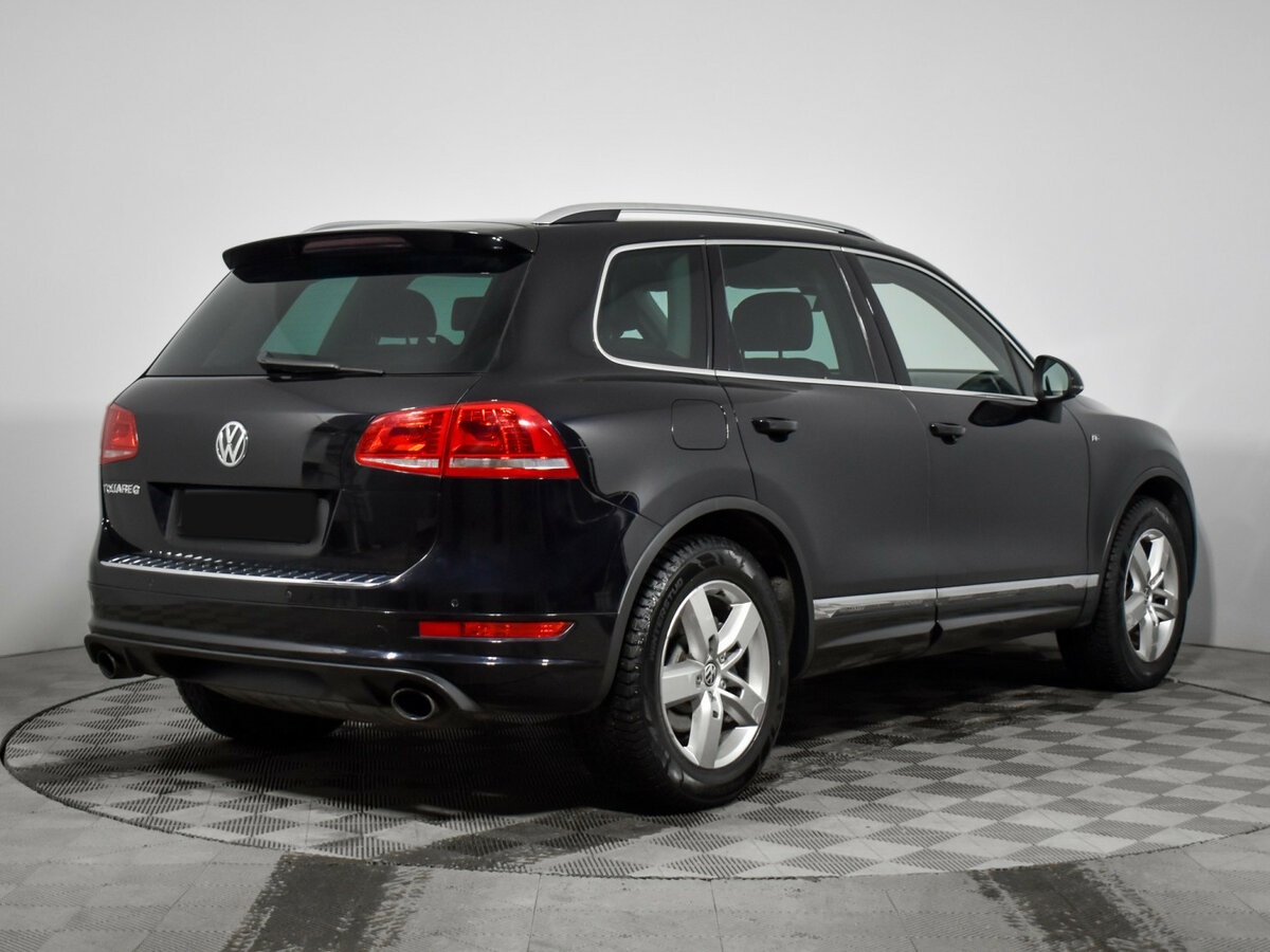 Volkswagen Touareg II, 2014 - фото №4