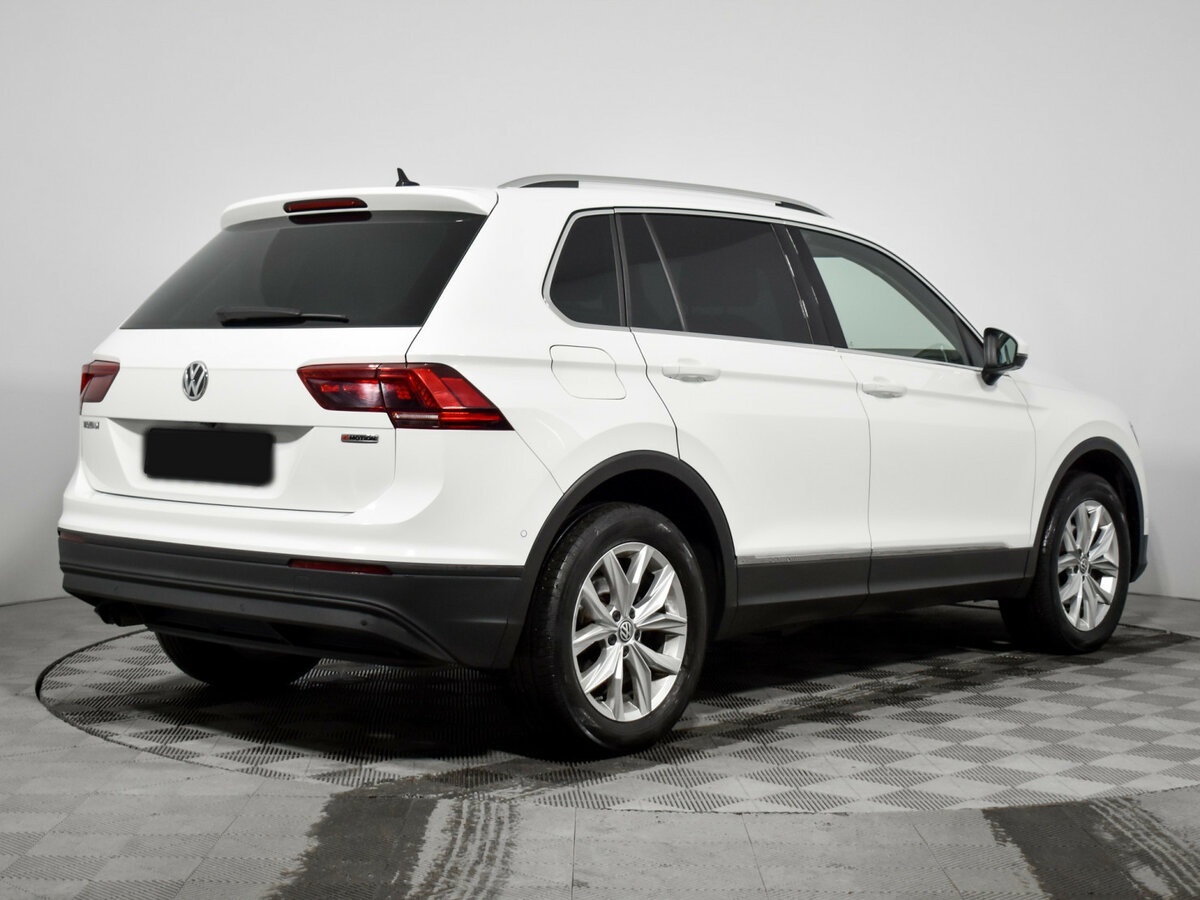 Volkswagen Tiguan II, 2020 - фото №4
