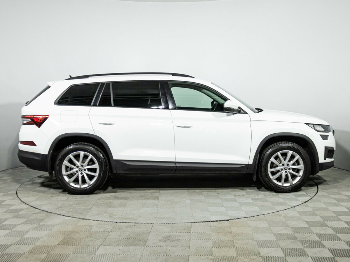 Skoda Kodiaq I Рестайлинг, 2022 - фото №4