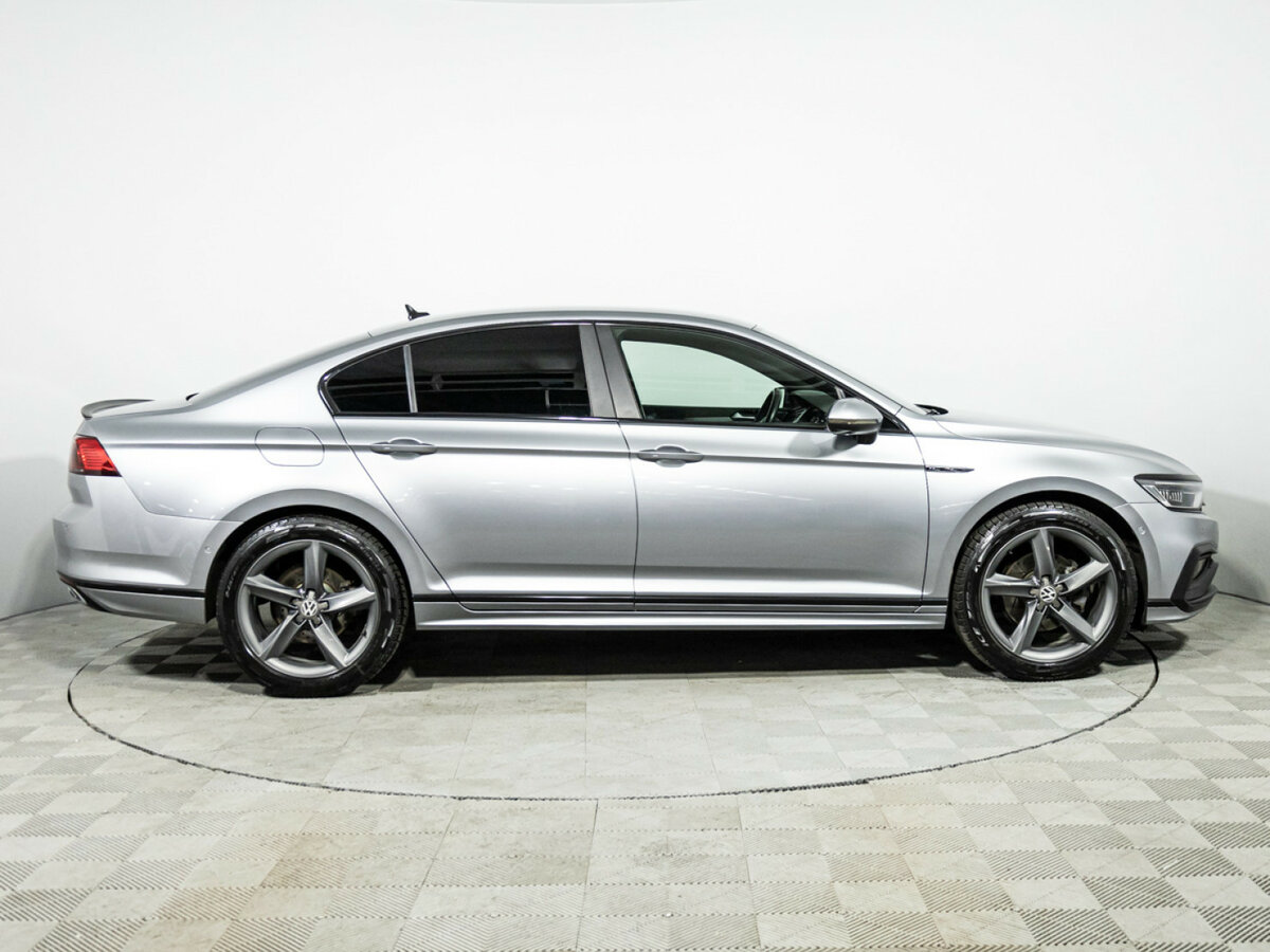 Volkswagen Passat B8 Рестайлинг, 2021 - фото №4